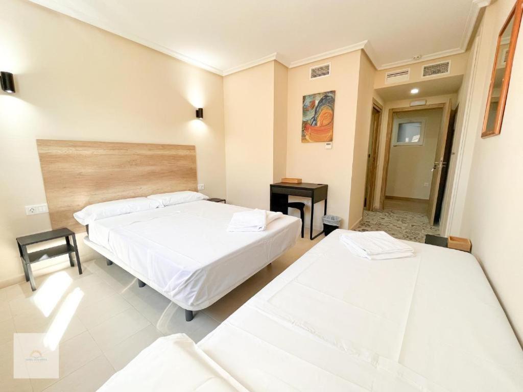 Hotel Marina Elche La Mariña Екстериор снимка