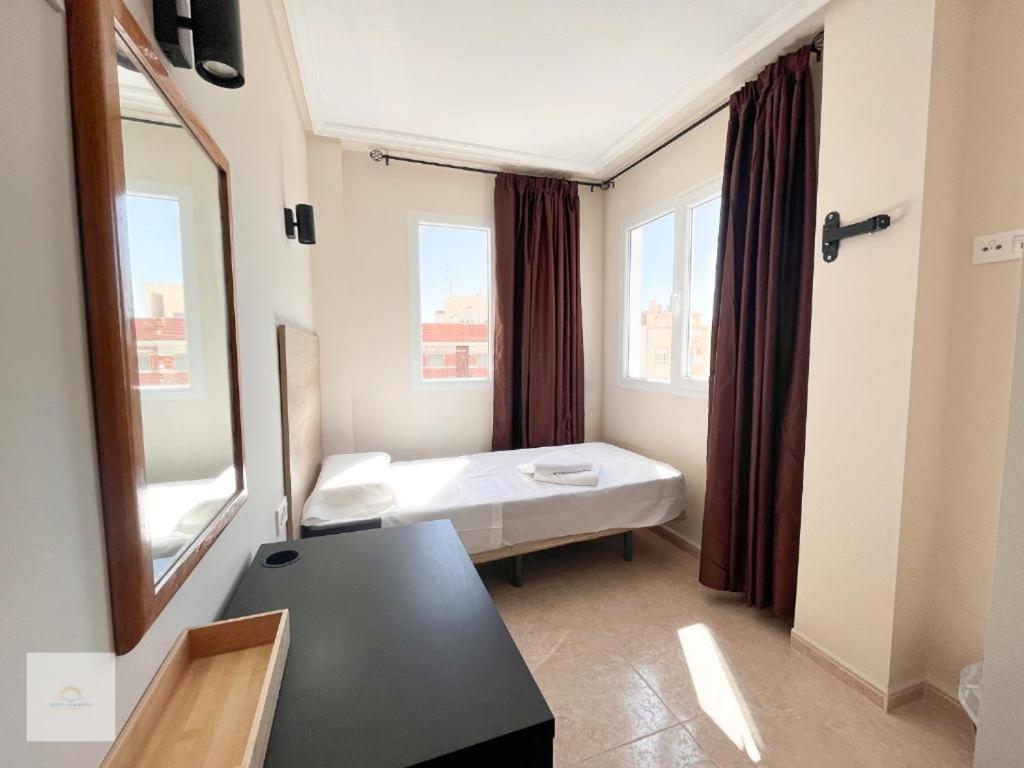 Hotel Marina Elche La Mariña Екстериор снимка